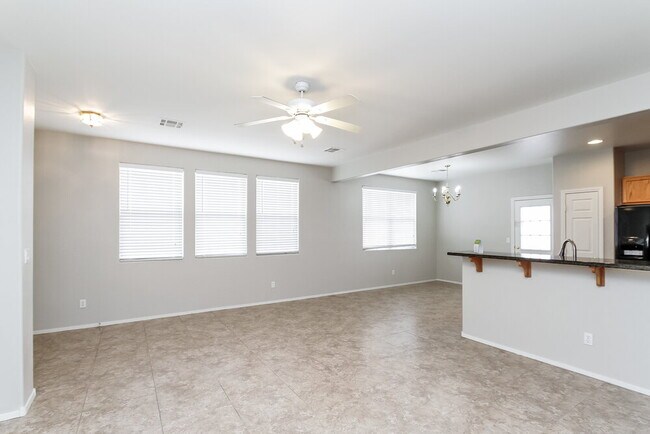 Foto del edificio - 5633 N Lookout Crest St