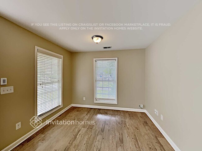 Foto del edificio - 210 Farrington Ave SE