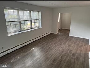 Building Photo - 37 E Montgomery Ave