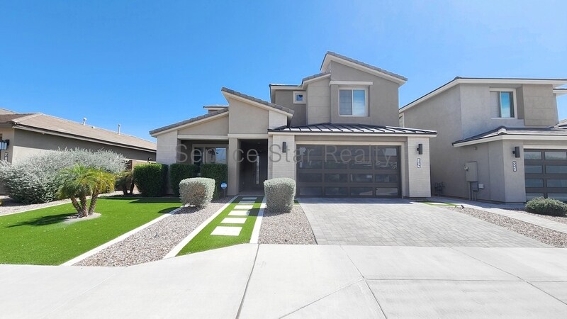 Primary Photo - 3407 E Louise Dr