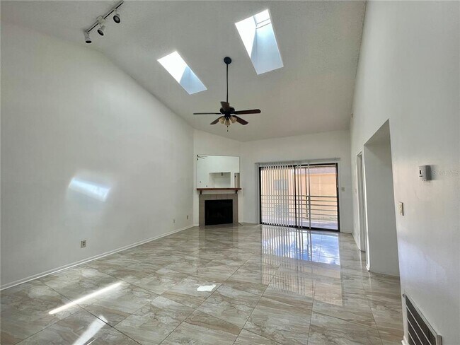 Building Photo - 4388 S Lake Orlando Pkwy