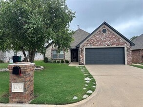 Building Photo - 15713 Traditions Blvd