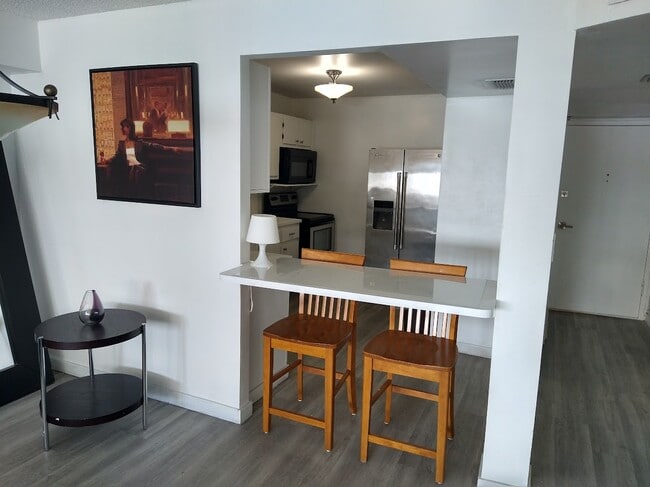 Open Kitchen - 6039 Collins Ave