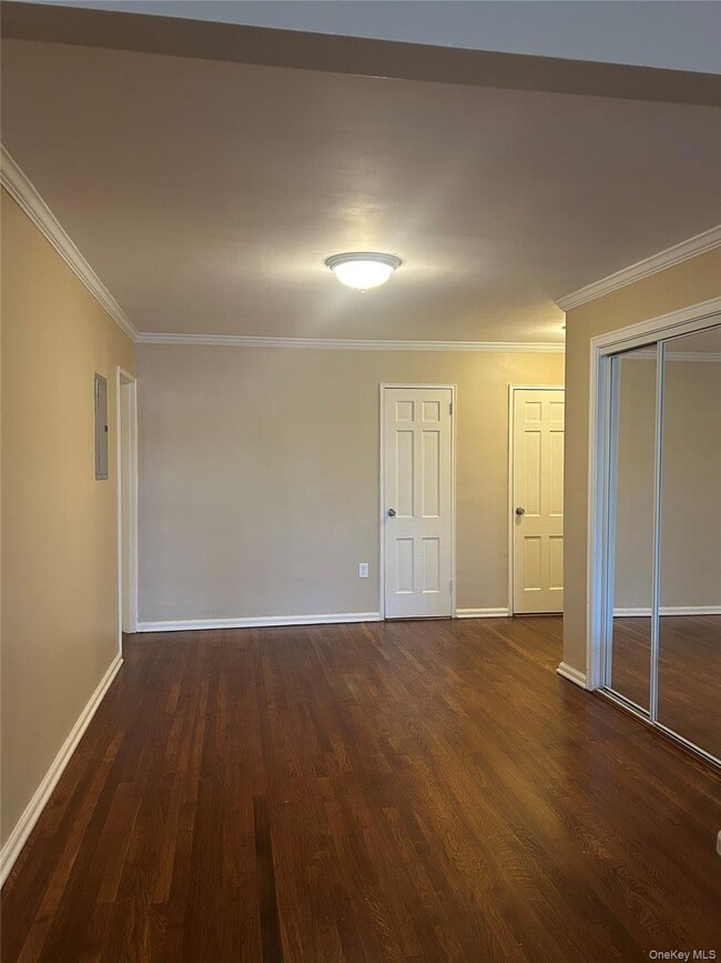 Building Photo - 19 Old Mamaroneck Rd