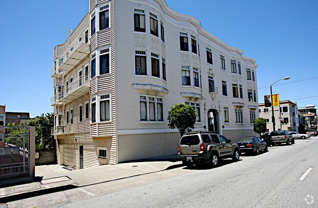 Building Photo - 2755 Franklin Street