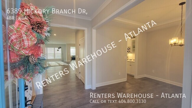 Foto del edificio - Luxurious 4 Bedroom w/ Bonus Room in Hoschton