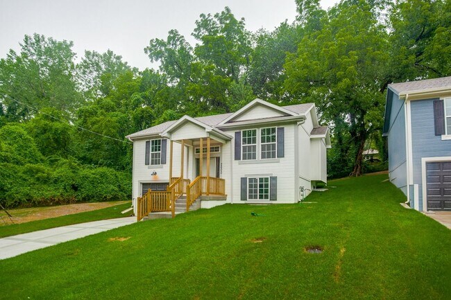 Foto del edificio - SEE IT NOW: Beautiful home in Avondale, MO!