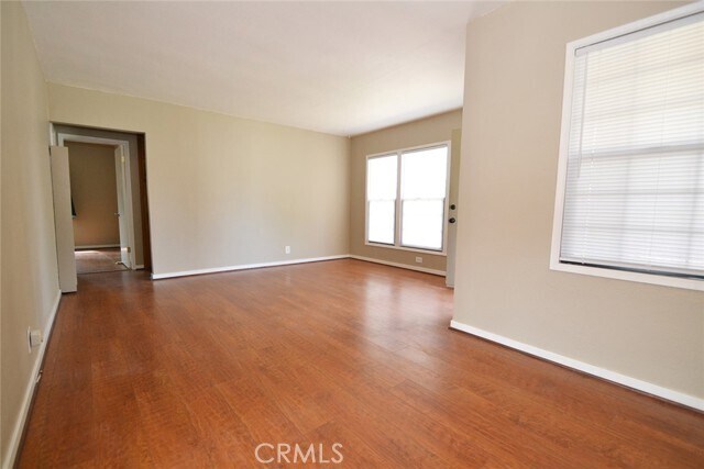 Foto del edificio - 1416 W 219th St