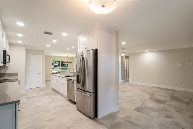 Foto del edificio - 6753 Keystone Dr