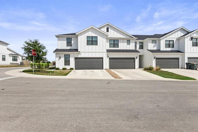 Foto del edificio - 283 Fieldwood Dr
