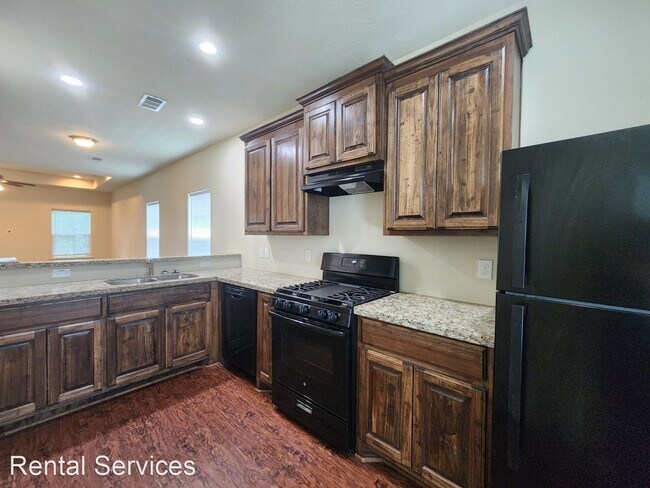Building Photo - 3 br, 2 bath House - 4465 South 5th Street