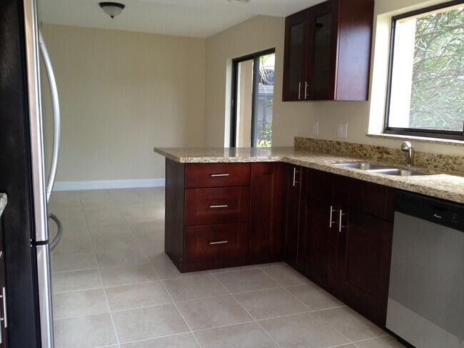 Foto del edificio - 181 Wimbledon Lake Dr