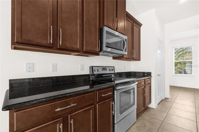 Building Photo - 8130 Red Stopper Ln