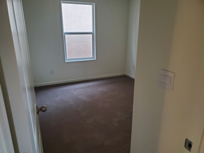 Building Photo - 256 Shafer Ave