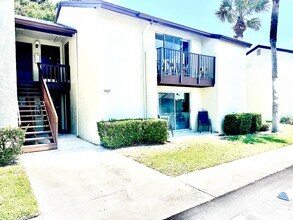 Building Photo - 4215 E Bay Dr