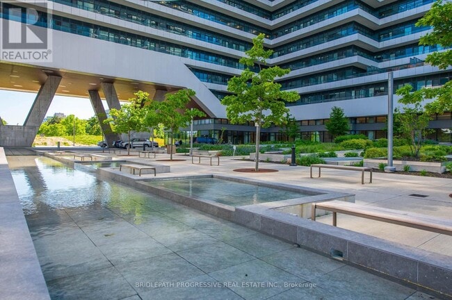 Building Photo - 30 Shore Breeze Dr