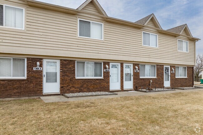 Entrance - Merrillville 4 Plexes