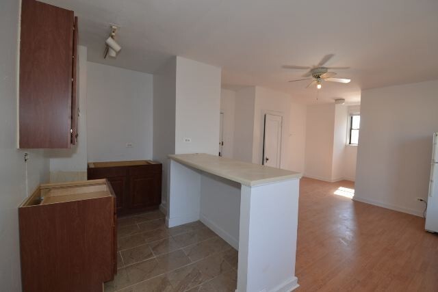 Foto del edificio - 941 W Carmen Ave