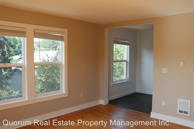 Building Photo - 2 br, 1 bath House - 715 - 24th Ave #305