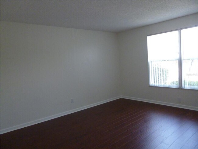 Foto del edificio - 200 St Andrews Blvd