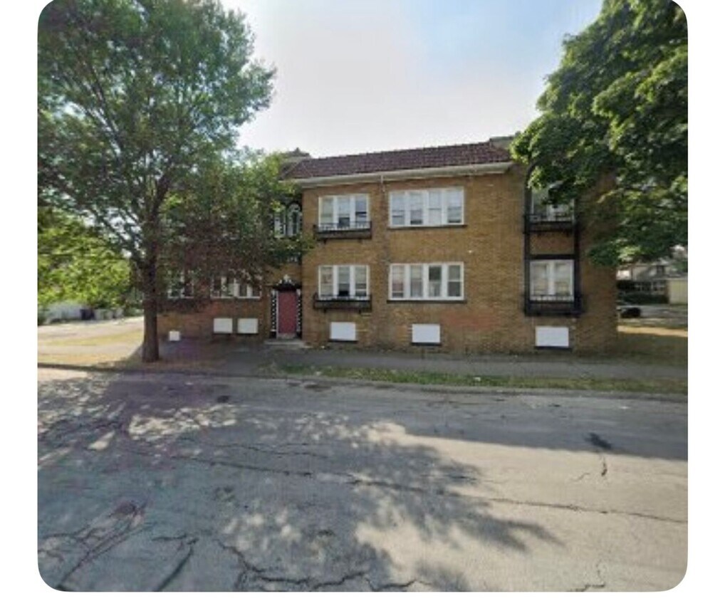 Primary Photo - Affordable 1-Bedroom Apartment with Applia...