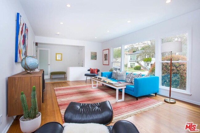 living/ family room - 4130 Fairway Blvd