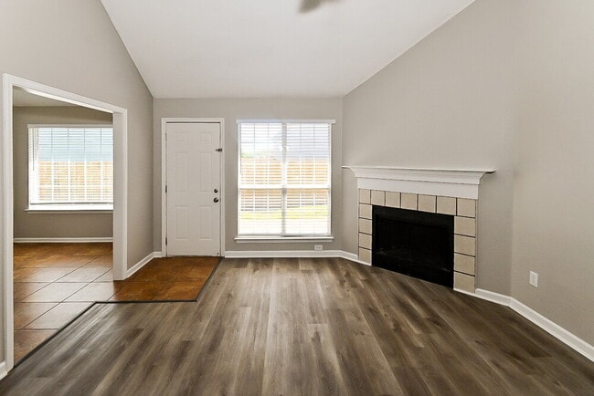 Foto del edificio - 7762 Brookbury Cove