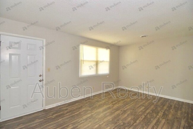 Building Photo - 3014 Libby Dr