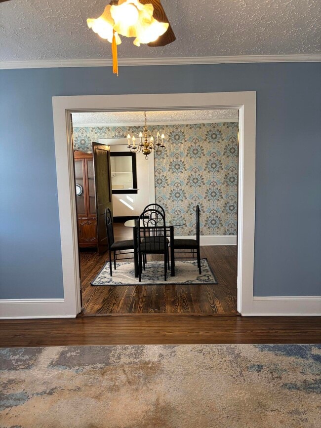 Building Photo - 107 Orange St