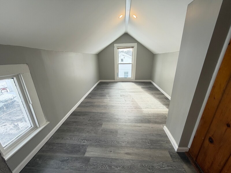 Foto del edificio - 18 Bona Ventura Ave