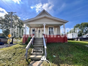 Building Photo - 203 South Ave