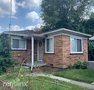 Building Photo - 3 br, 3 bath House - 20235 Strathmoor St