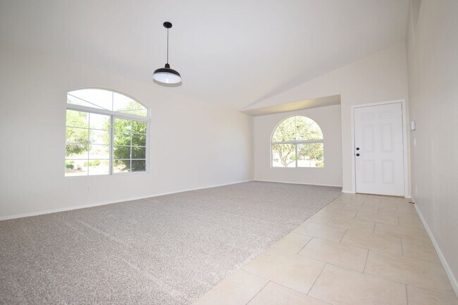 Foto del edificio - 4307 E Meadow W Ln