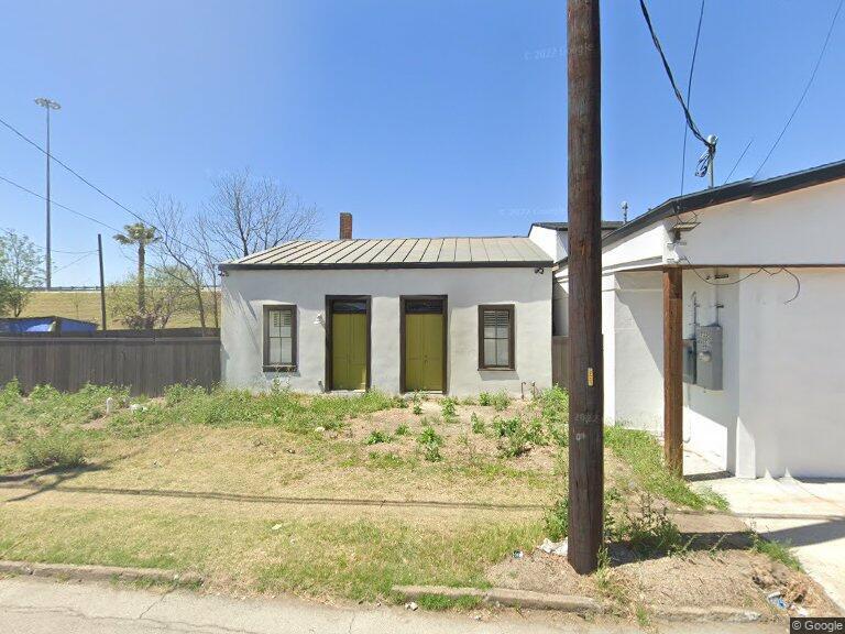 Building Photo - 721 Austin St