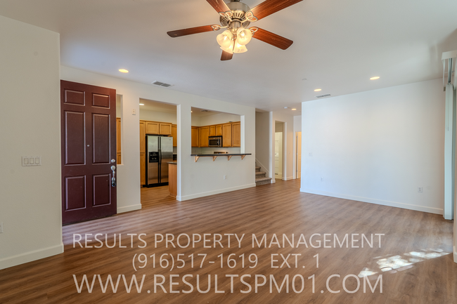 Foto del edificio - Spacious and Beautiful Folsom 4 Bedroom To...