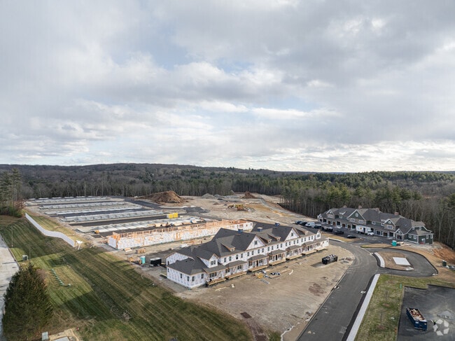 Building Photo - Fieldstone Ridge
