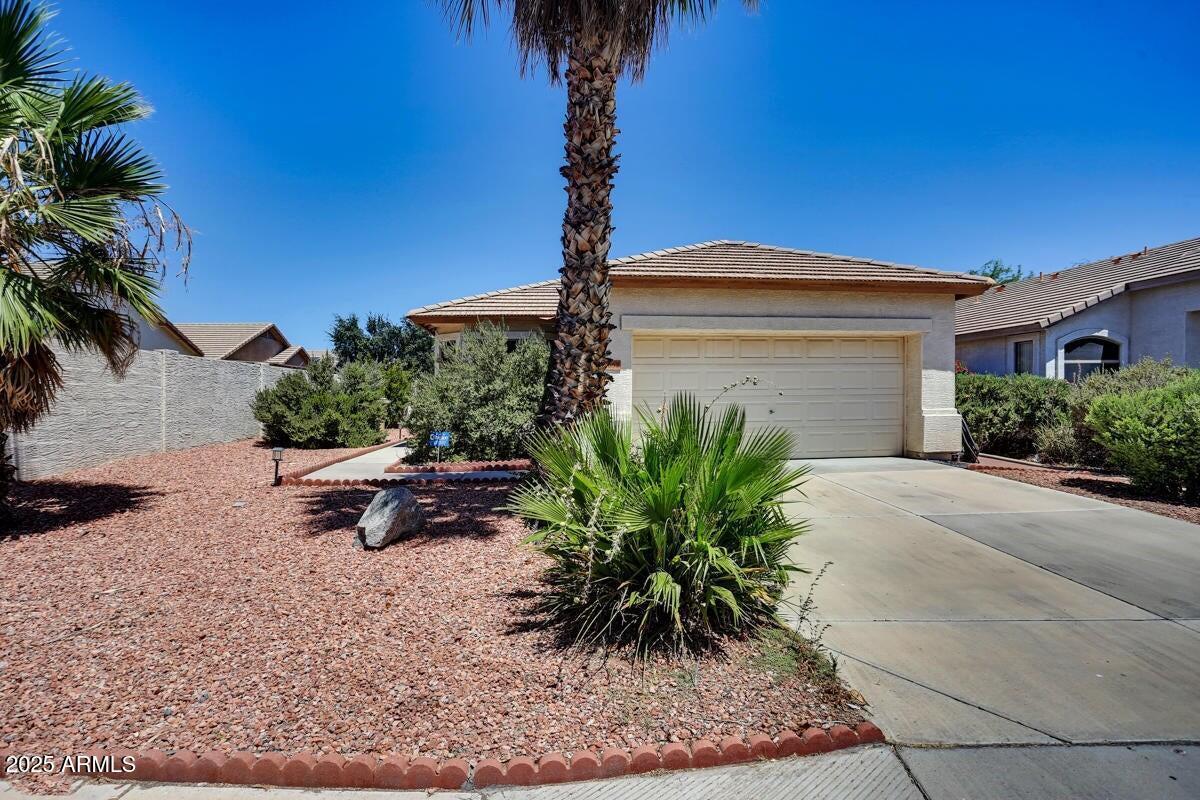 Primary Photo - 8857 N 66th Ave