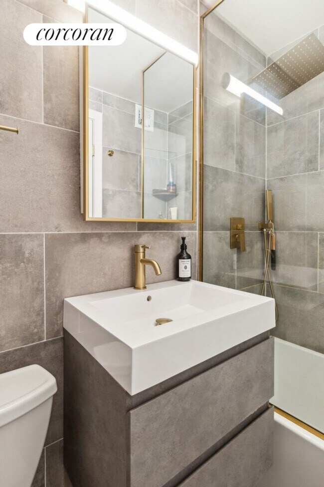 Foto del edificio - 520 E 81st St