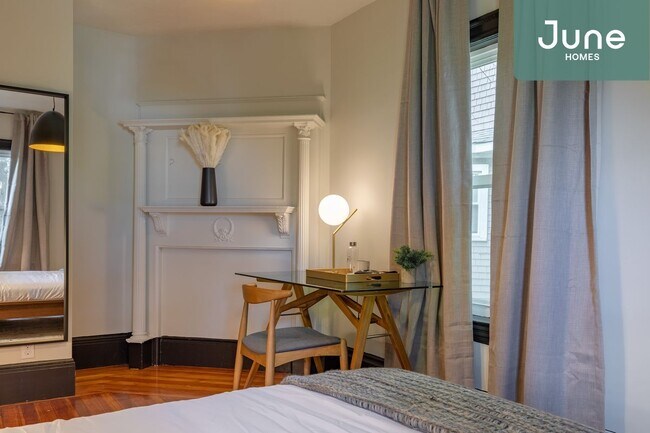Foto del edificio - Queen room in 5-bed/2.0-bath Home