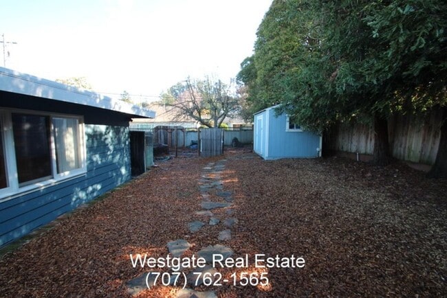Foto del edificio - 1100 Mountain View Ave