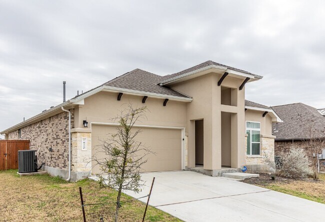 Building Photo - 920 Foxbrook Way