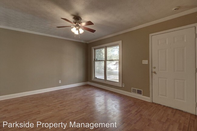Building Photo - 3 br, 1 bath House - 43 Darwin Dr