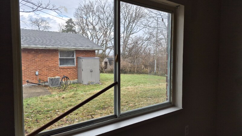 Foto del edificio - 1118 Crocus Dr