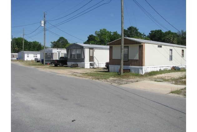 Building Photo - Isle of View Mobile Home Park