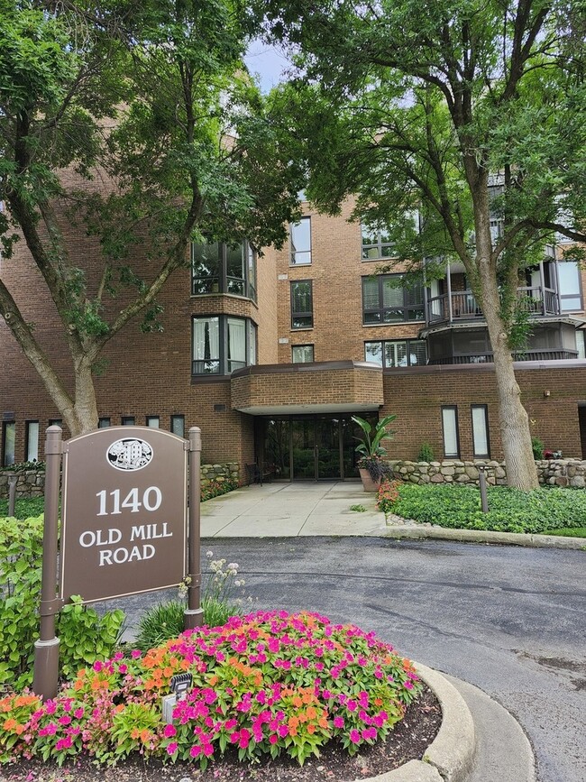 Building Photo - 1140 Old Mill Rd