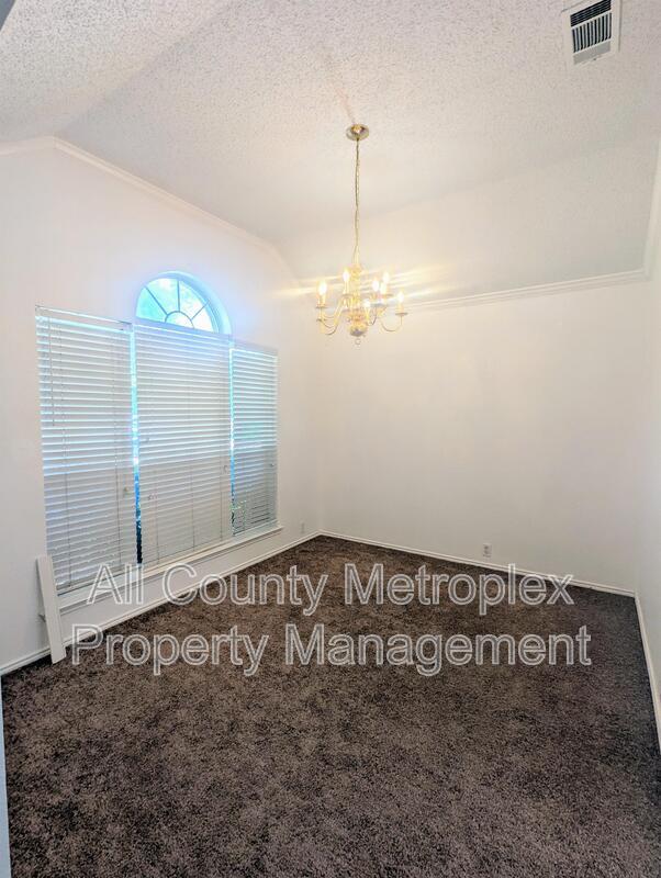 Building Photo - 9504 Preston Vineyard Dr
