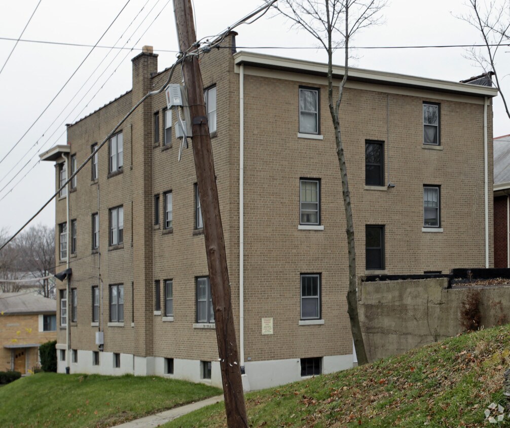 Building Photo - 939 Suire Ave