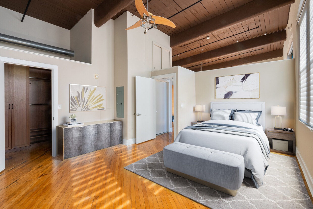Virtually Staged - 200 Lincoln Ave