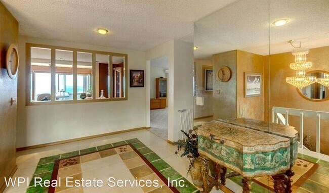 Building Photo - 4 br, 3 bath House - 13610 Somerset Lane SE
