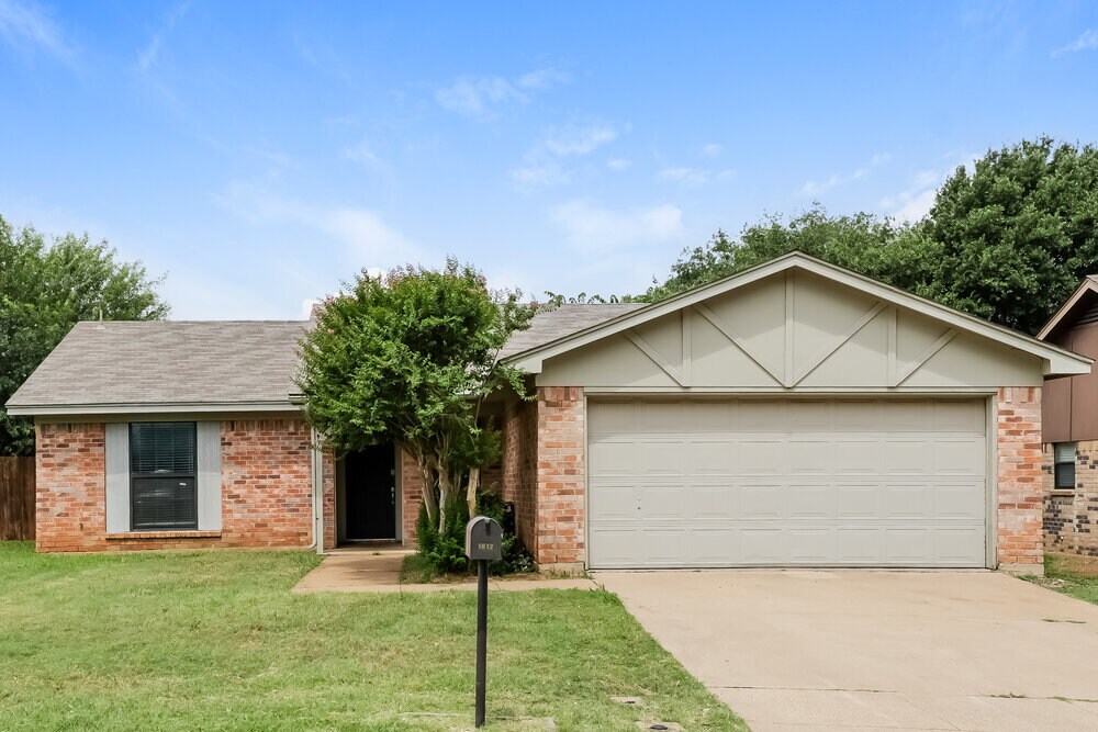Foto principal - 1812 Hunting Green Dr